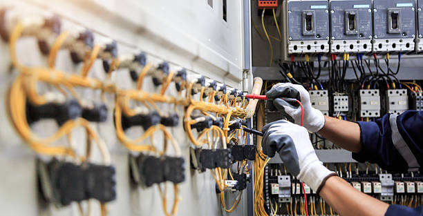Professional Electrician technician working in Caledonia, MN